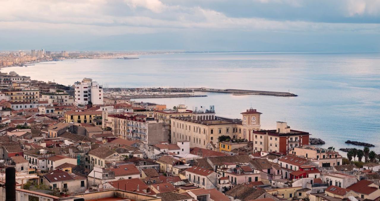 Appartamento Casa "Kapri" Da Eva - Salerno Centro Con Self Check-In Esterno foto